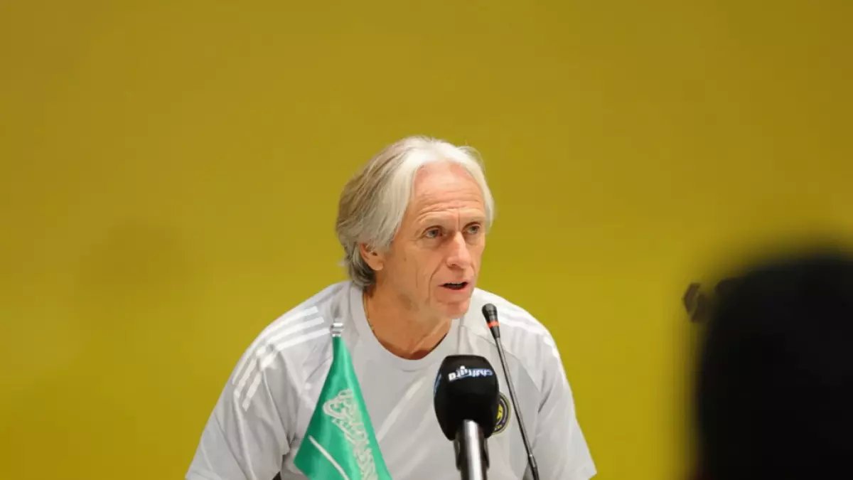 عاجل: خيسوس يطالب بـ3 محترفين أجانب لتدعيم النصر... والإدارة توافق على الصفقة الثلاثية فوراً!