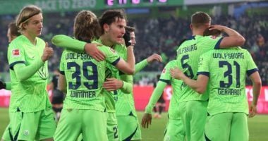 قصة بطل.. فولفسبورج يقهر الكبار ويتوج بالدوري الألماني