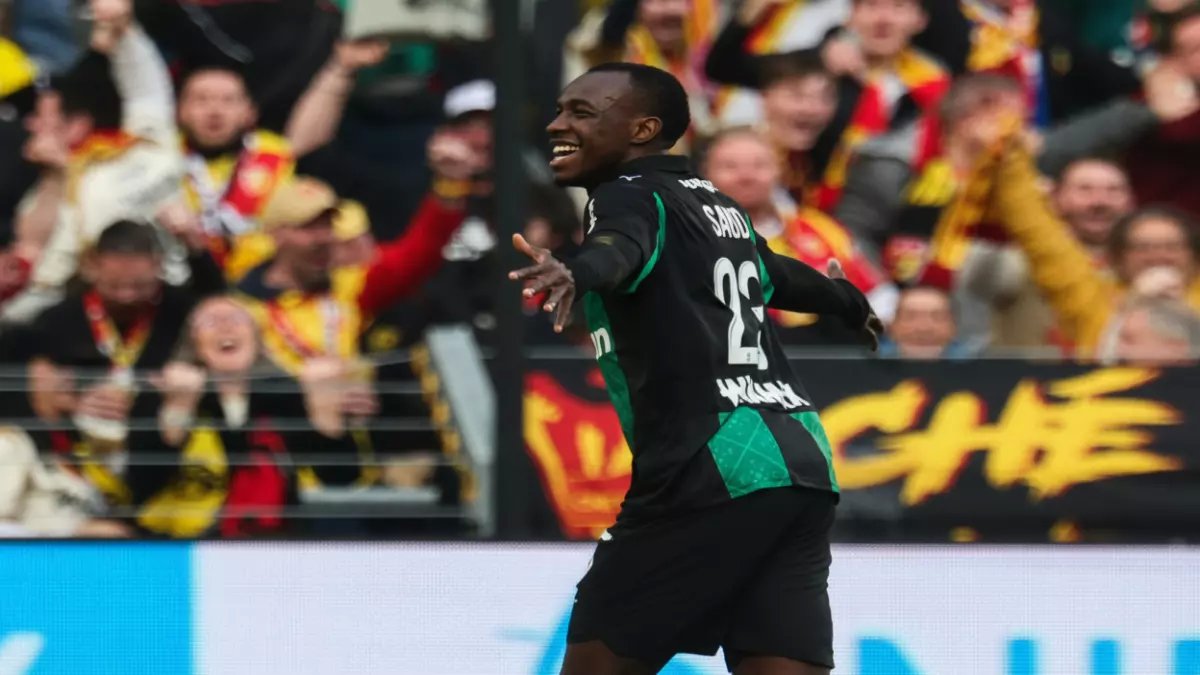 عاجل: سعود عبد الحميد يهز شباك فرنسا ويقود لانس لمطاردة مثيرة لباريس... الفارق نقطة واحدة فقط!