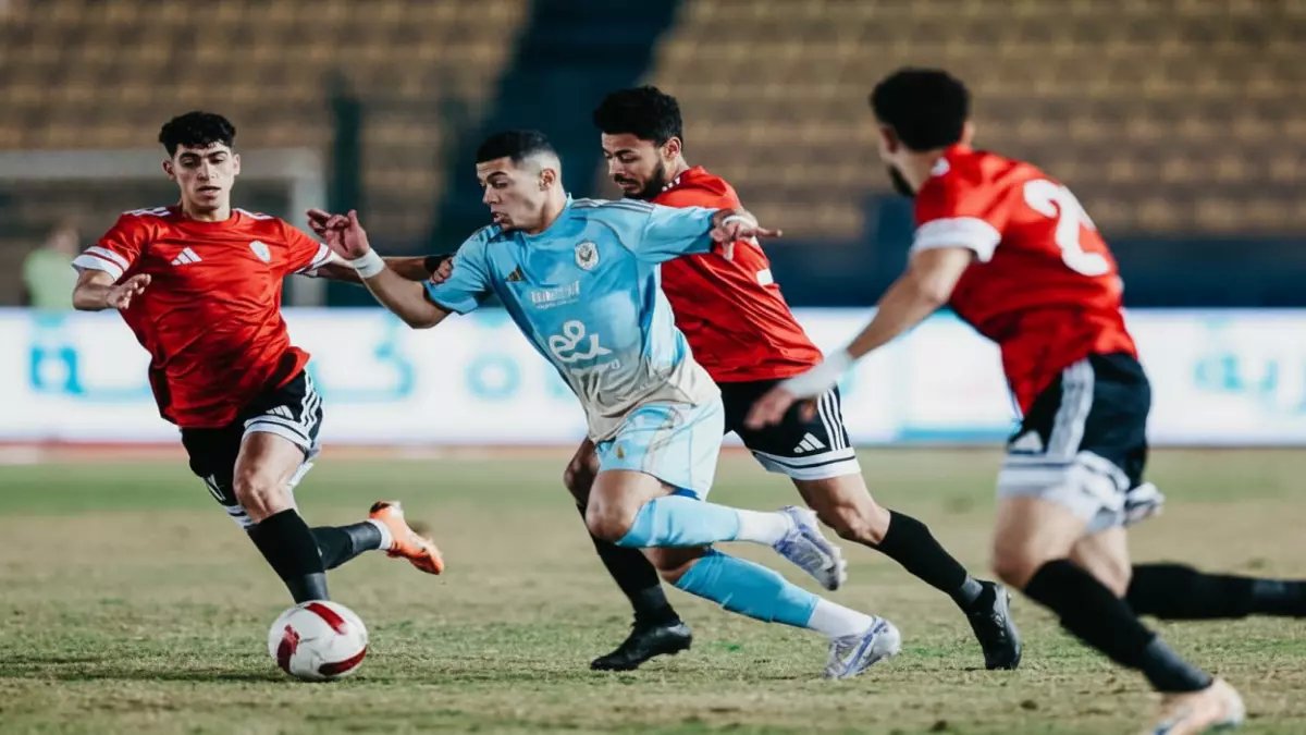 صادم: أسامة حسني يصف الأهلي بـ"بدون روح ولا مدير فني" بعد الهزيمة المذلة أمام طلائع الجيش... والجماهير في حالة غضب!