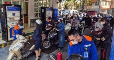 فيتنام تدعو لاعتماد العمل من المنزل لتوفير الوقود وسط اضطرابات الإمدادات