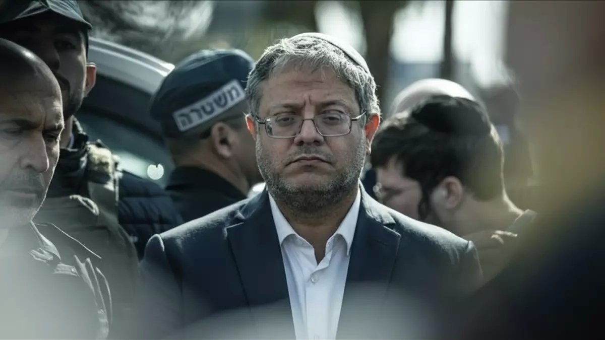 عاجل: بن غفير يسلح 300 ألف مستوطن في القدس... خطة خطيرة لقتل المزيد من الفلسطينيين!