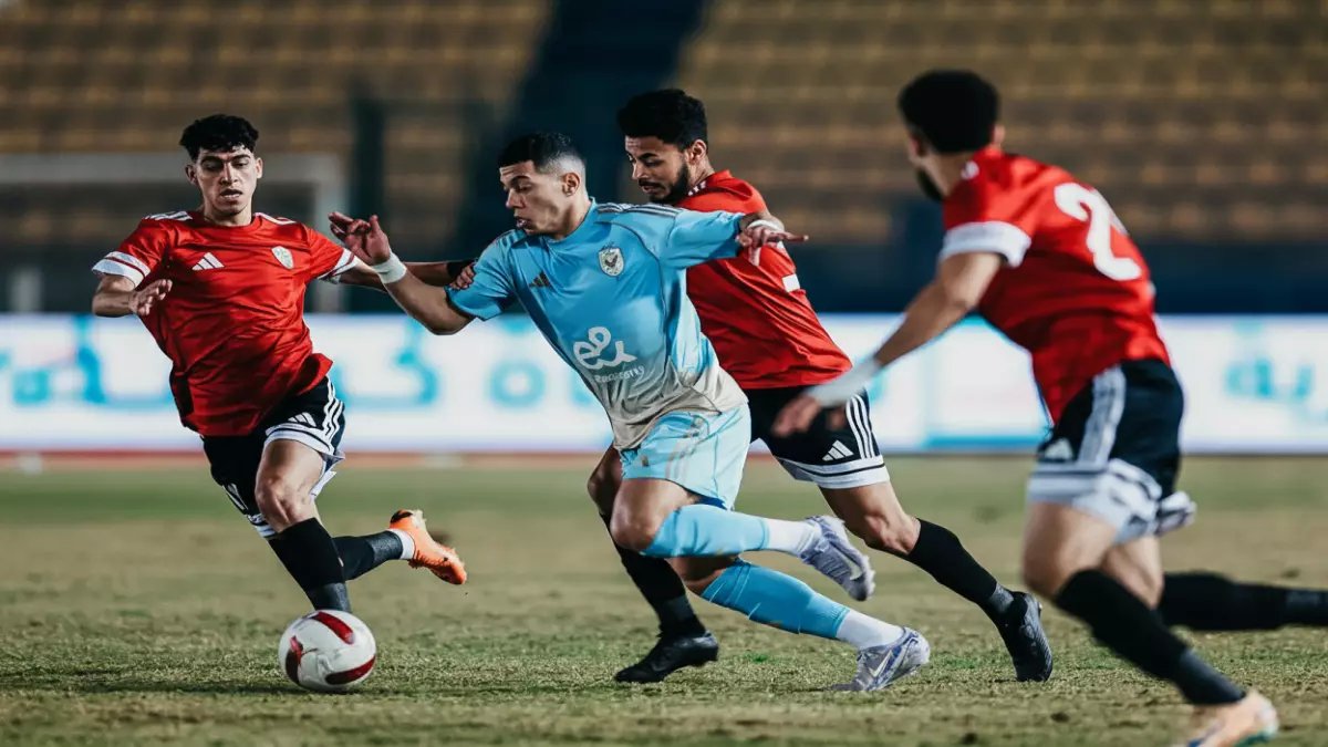 عاجل: الغندور يفضح أسرار لاعبي الأهلي... "العقود الضخمة ظهرت بالملعب!" - والجماهير في حالة غضب!