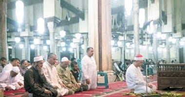 كل ما تريد معرفته عن صلاة التهجد وحكمها وتوقيتها وعدد ركعاتها.. إنفوجراف