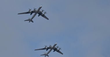 إعلام إسرائيلي: 3 قاذفات من طراز B1 فى طريقها إلى إيران لشن هجوم كبير