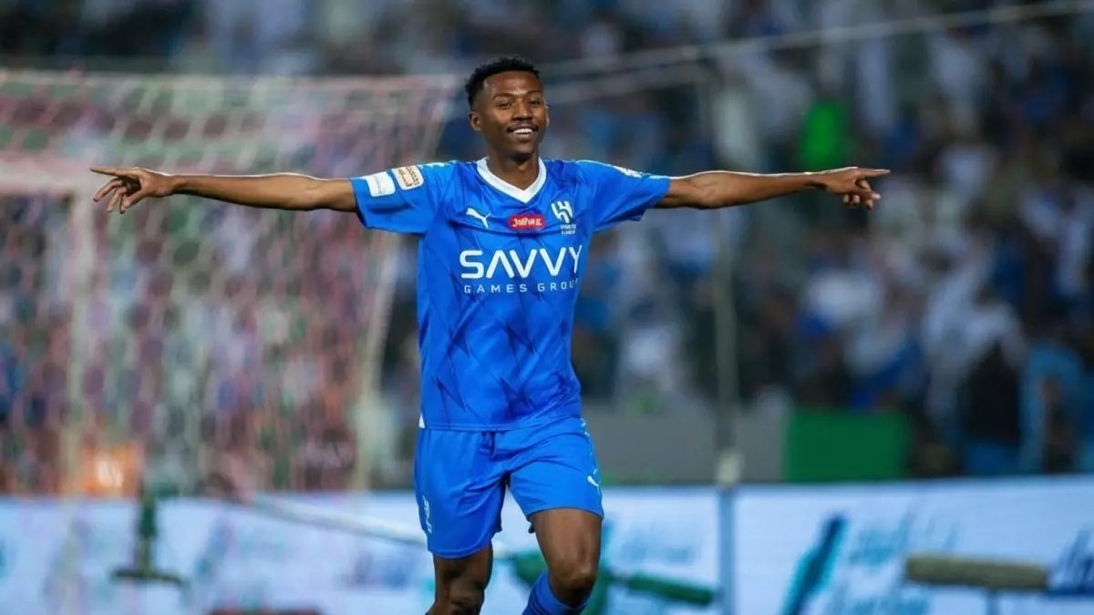 عاجل: الدوسري يفجر مفاجأة صادمة قبل كلاسيكو الأحلام - الهلال في ورطة كبيرة!