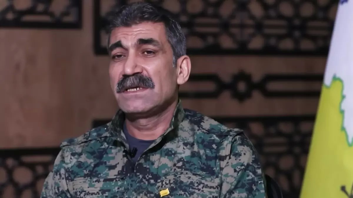 عاجل: دمشق تصدم الجميع بتعيين القائد الكردي سيبان حمو معاوناً لوزير الدفاع - نهاية حقبة الإدارة الذاتية!