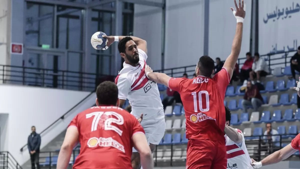 عاجل: موعد قمة النار بين الأهلي والزمالك الجمعة… صراع الـ24 نقطة مقابل 22.5 يشعل صالة حسن مصطفى!