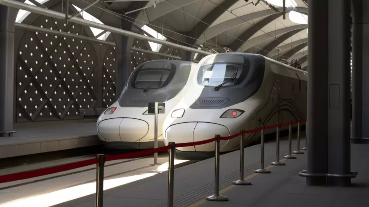 عاجل: السعودية تضاعف رحلات قطار الحرمين السريع لأكثر من 140 رحلة يوميًا خلال رمضان - خطة سرية لمواجهة أكبر ذروة عمرة في التاريخ!