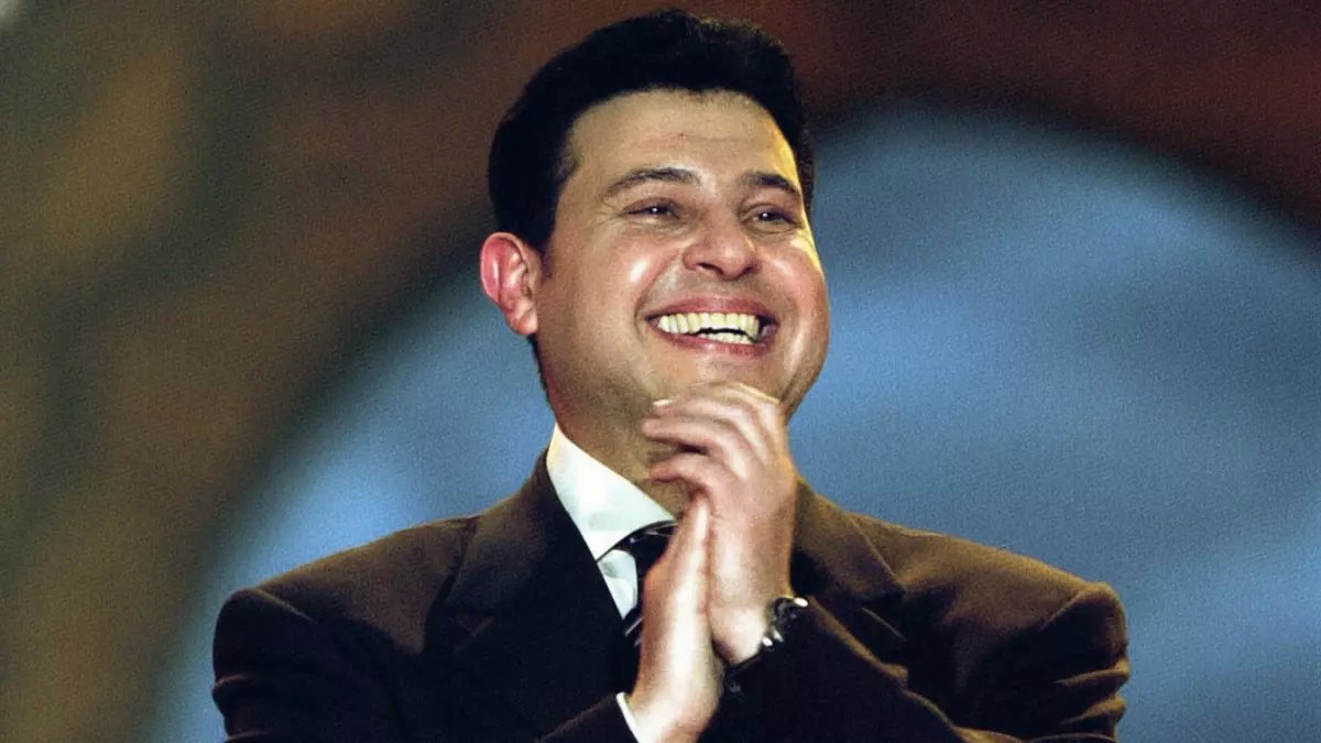 عاجل: وزيرة الثقافة تطمئن الجمهور... هاني شاكر خرج من جراحة القولون بحالة مستقرة!