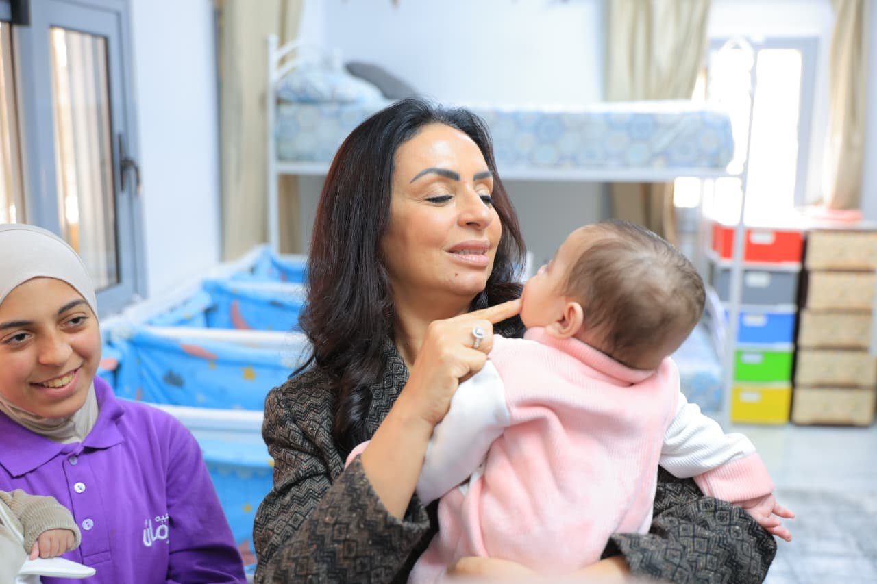 cdc83f7e-3f8b-46be-9259-8b21997437b4