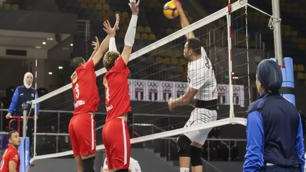 عاجل: الأهلي والزمالك في مواجهات نارية اليوم... من سيفوز بلقب السوبر الذهبي؟