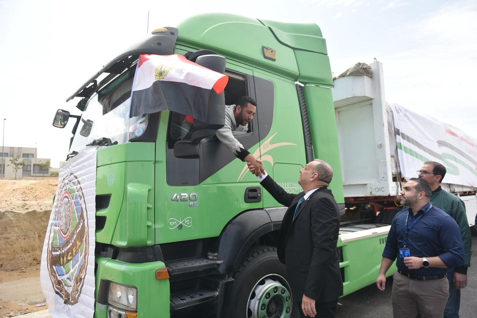 إطلاق القافلة رقم 16 من المساعدات الإغاثية العاجلة إلى قطاع غزة (2)