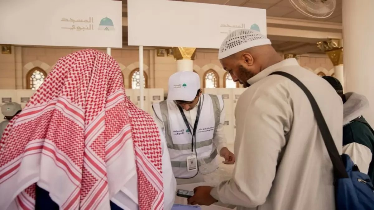 حصري: 3 مواقع طبية و خزائن خاصة... خدمات لم تحدث من قبل للمعتكفين في الحرمين!