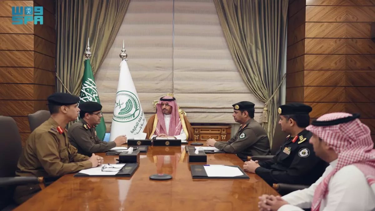 خلف الكواليس: محافظ جدة بن جلوي يطلع على الخطط الأمنية الصارمة… ويفاجئ الجميع بتصريح يمس مستقبل العشر الأواخر وعيد الفطر