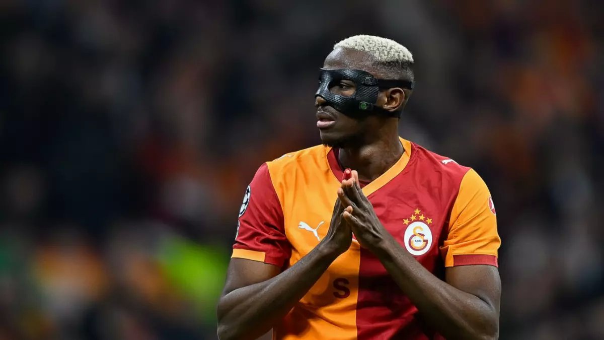 تاريخي: محمد صلاح يكسر رقم ليفربول القياسي رغم الهزيمة المؤلمة… أول لاعب يحقق 81 مباراة!