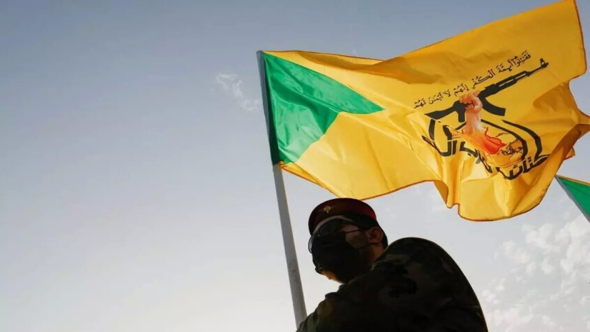 عاجل: أمريكا تسلم العراق قوائم اعتقال سرية للفصائل... والرد صاروخي على بغداد!