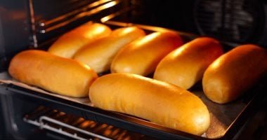 وزير التموين: 2 جنيه حداً أقصى لسعر رغيف الفينو وزن 50 جرامًا