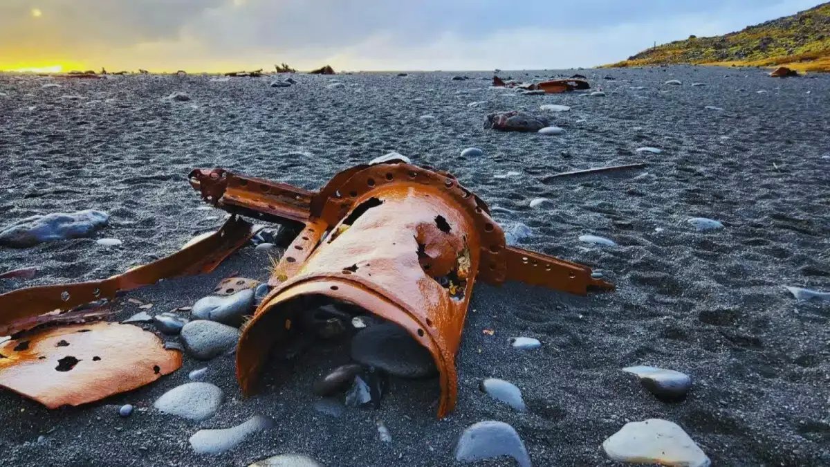 رسمي: زمن كوني محبوس في حبة رمل يكشف سر تكوين الأرض قبل 4 مليارات سنة
