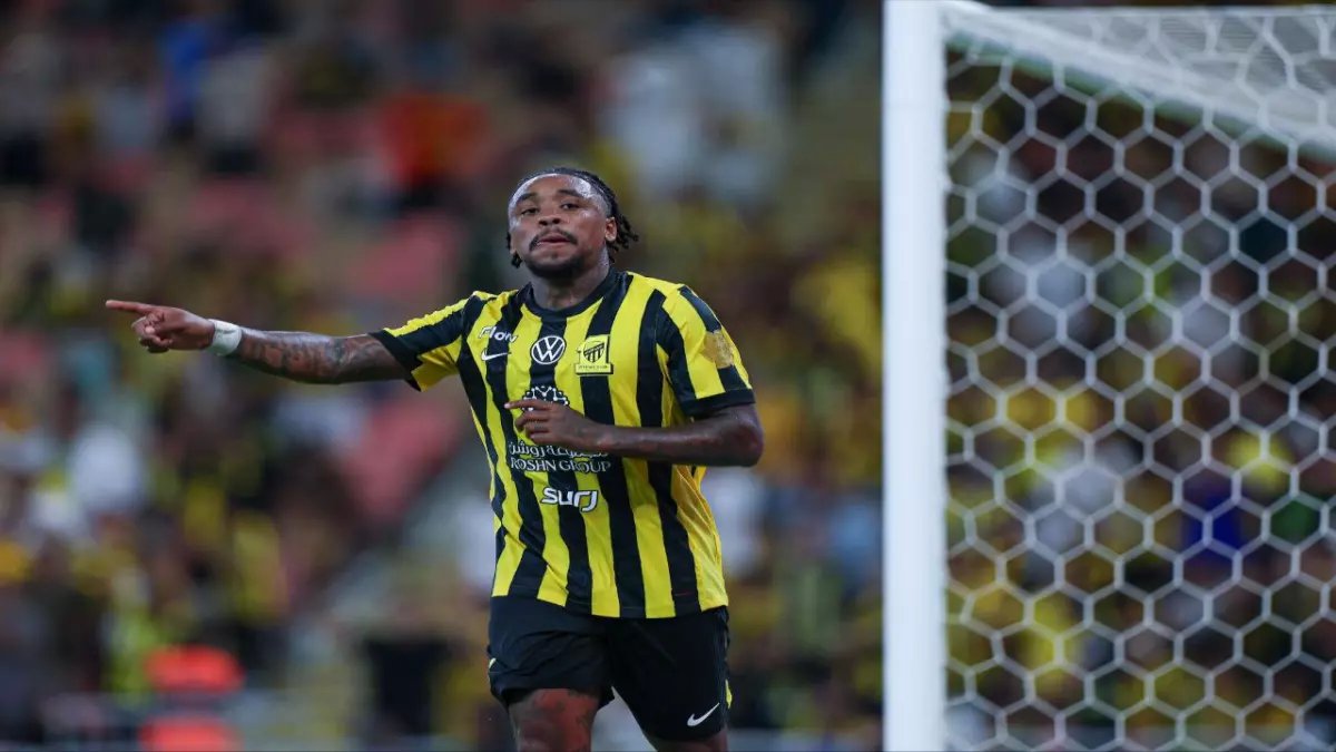 صادم: الاتحاد يحطم رقماً قياسياً بـ11 إنقاذاً حاسماً... هل يسحق الرياض غداً؟