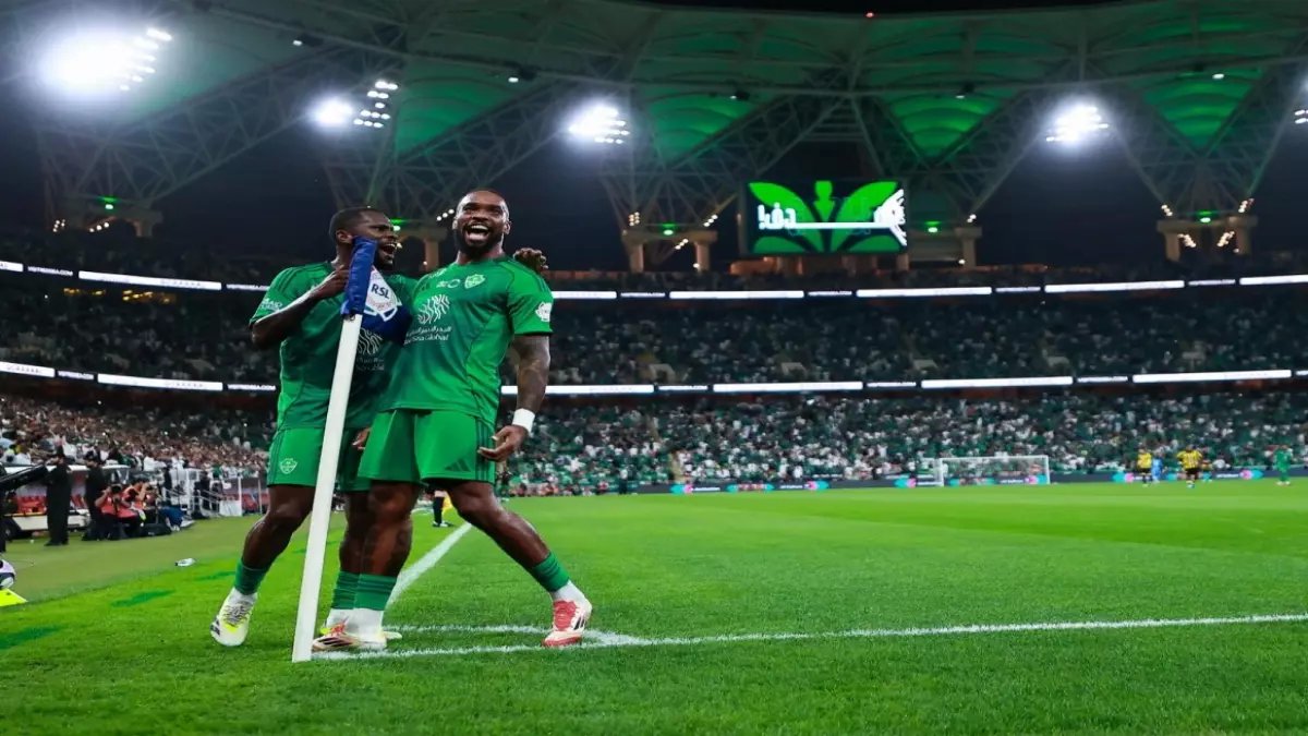 حصري: التشكيل المفاجئ للأهلي ضد القادسية… يايسله يغير قواعد اللعبة!