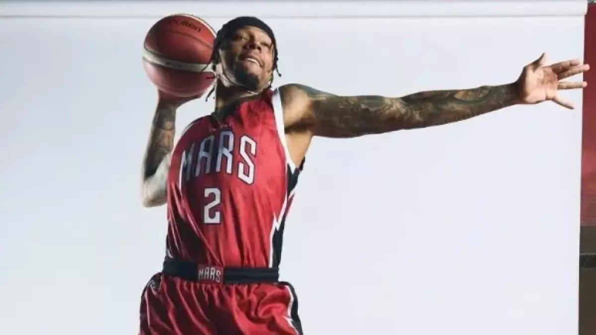 حصري: الأهلي يضم النجمة الأمريكية زاك لوفتن… طفرة غير متوقعة تهدد أرقام جميع المنافسين!