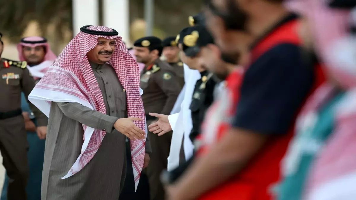 إعجاز إنساني: 3 آلاف طفل تائه يجدون الأمان في المسجد النبوي خلال رمضان… قصص تدمي القلوب!