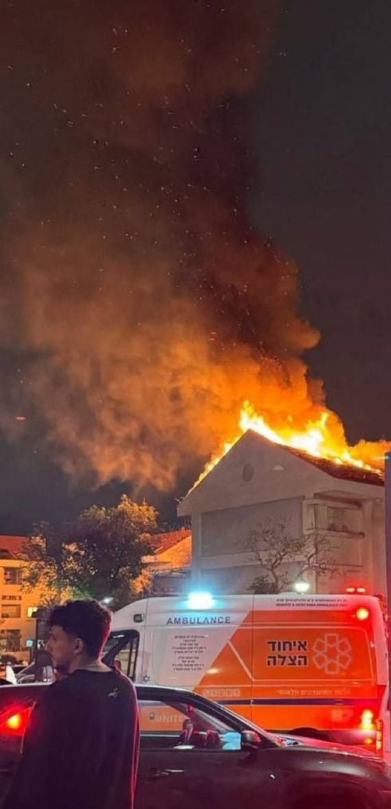 سقوط صاروخ إيرانى وسط تل أبيب