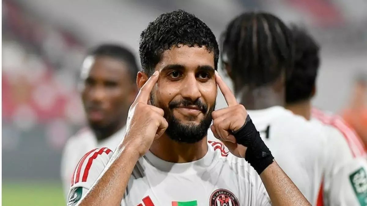 عاجل: ياسين منصور يدخل على الخط شخصياً لخطف إبراهيم عادل من بيراميدز... أحمد حسن يكشف السر!