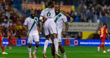 القادسية ضد الأهلى.. الراقى يتفوق بثنائية فى الشوط الأول (فيديو)