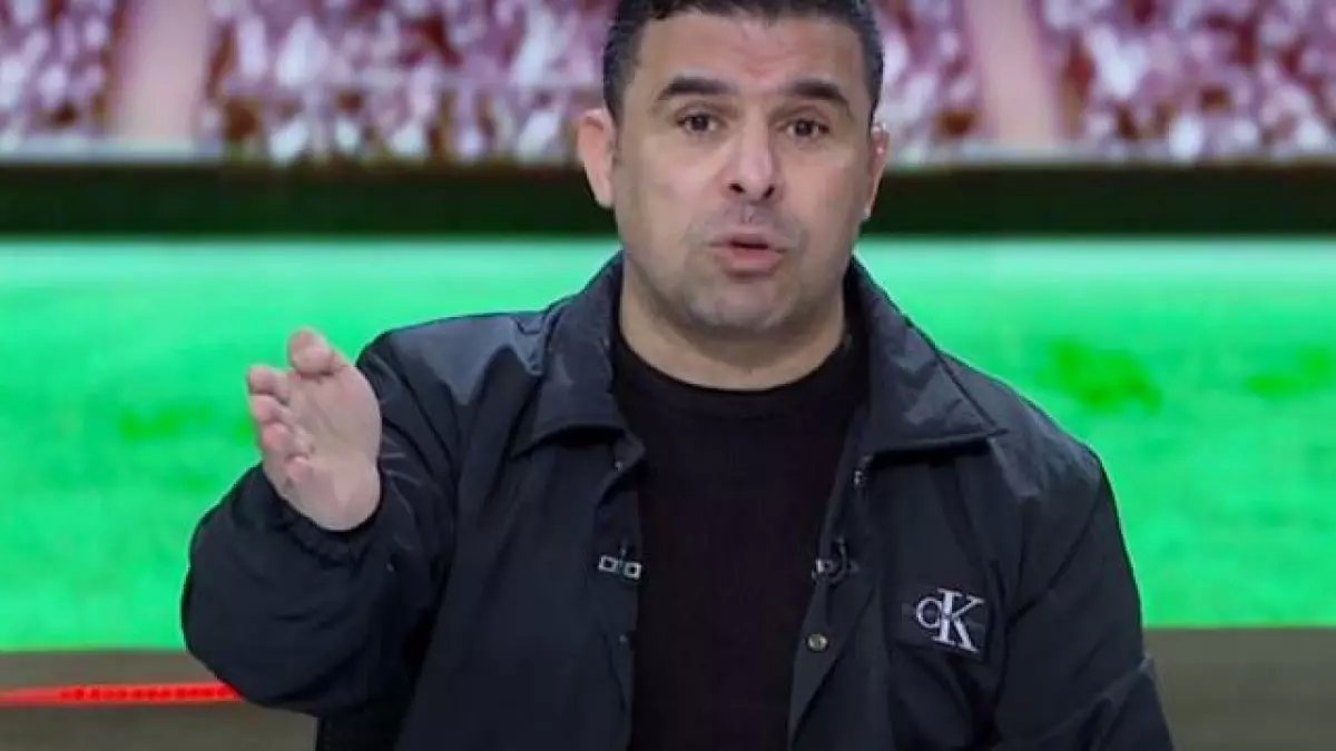 عاجل: خالد الغندور يفضح الفضيحة الكاملة للزمالك في الكونغو... 12 ساعة طيران وملعب صناعي قاتل!