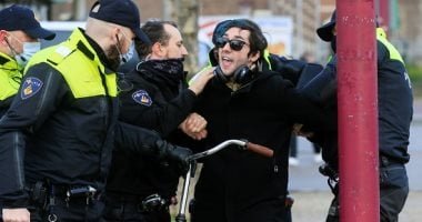 تفجير يستهدف مدرسة يهودية في أمستردام دون وقوع إصابات