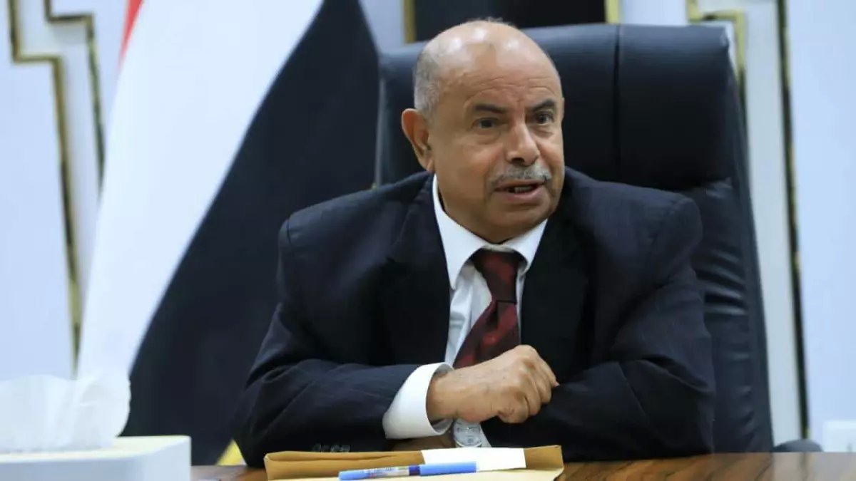 عاجل: قرار تاريخي في حضرموت لإنقاذ المواطنين... تشكيل لجنة طوارئ لضمان الأمن الغذائي والوقود!