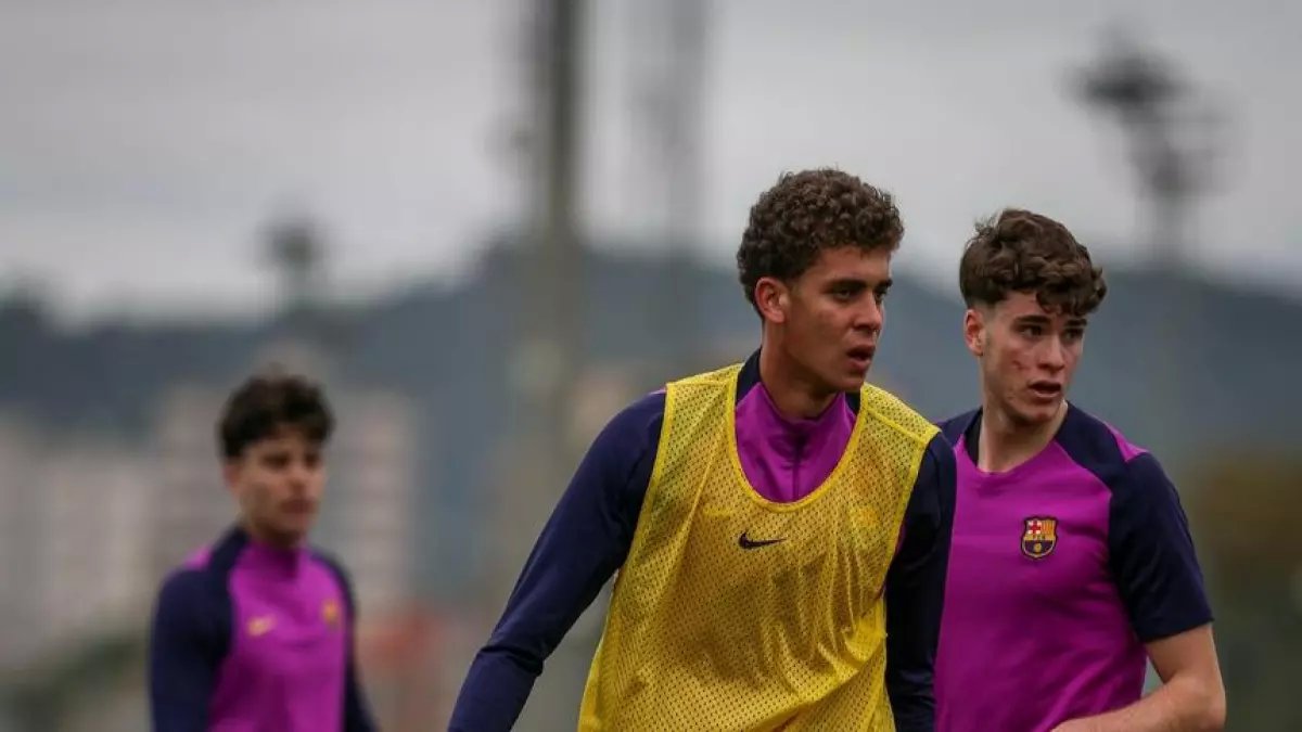 عاجل: حمزة عبد الكريم يحقق إنجازاً تاريخياً - أول مصري يقود هجوم برشلونة في نهائي كأس الملك!