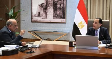 رئيس الوزراء يلتقي وزير الكهرباء لاستعراض عددٍ من ملفات العمل