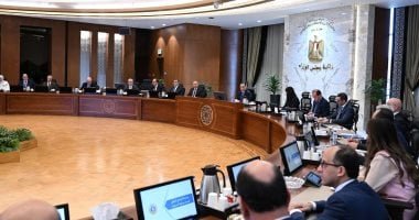 مدبولى يتابع إجراءات تدبير الاعتمادات المالية لتأمين الاحتياجات من المواد البترولية