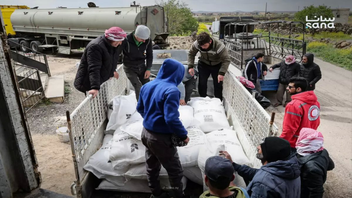 عاجل: السعودية ترسل 30 ألف رأس من لحوم الأضاحي لمخيمات إدلب… شاهد الفرحة في عيون الأطفال!