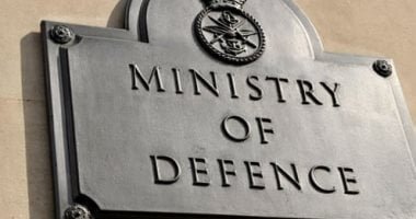 وزارة الدفاع البريطانية تضع سفينة الإمداد «لايم باى» فى حالة تأهب قصوى