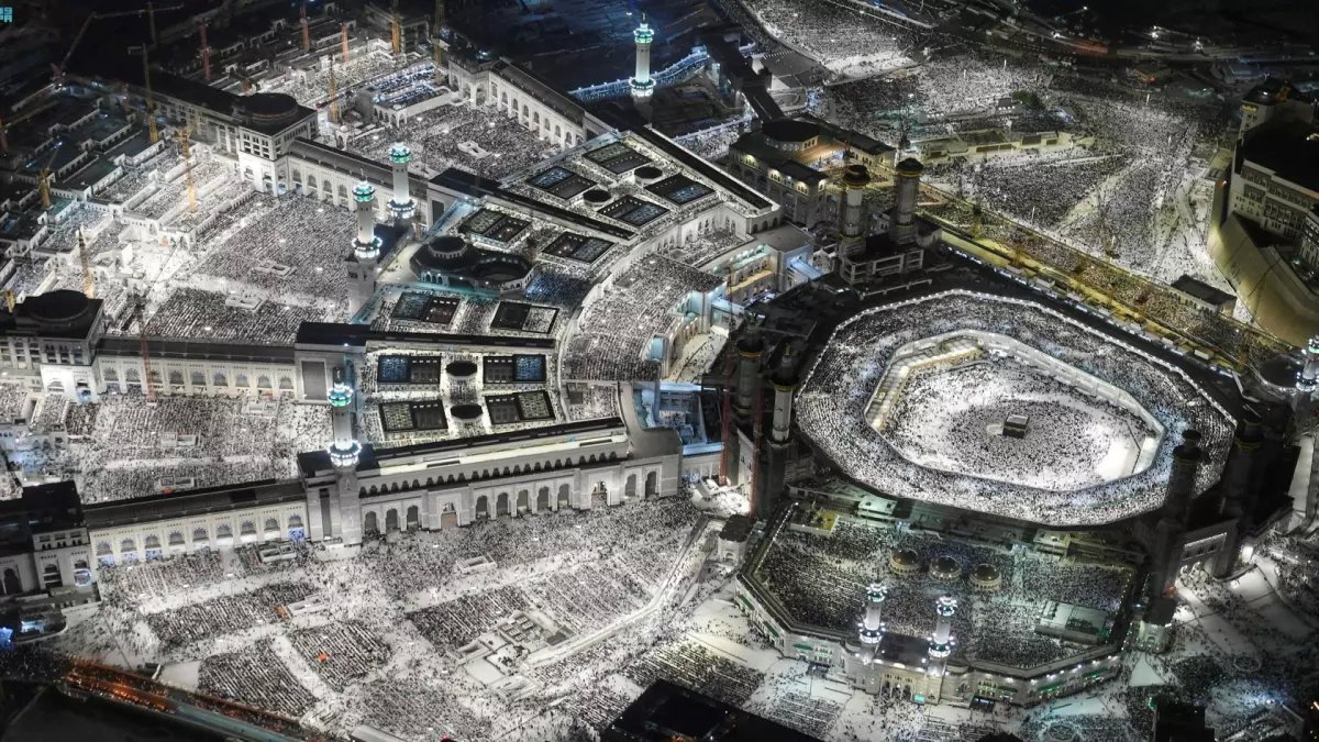 شاهد: ليلة 27 التاريخية في الحرم المكي… إنجاز سعودي يذهل العالم بعد 9 سنوات من العمل!