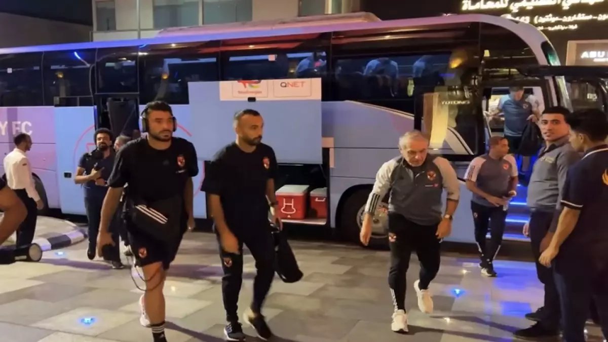 عاجل: الأهلي يصل رادس لمواجهة تاريخية مع الترجي... هل ينتزع المارد الأحمر تذكرة نصف النهائي؟