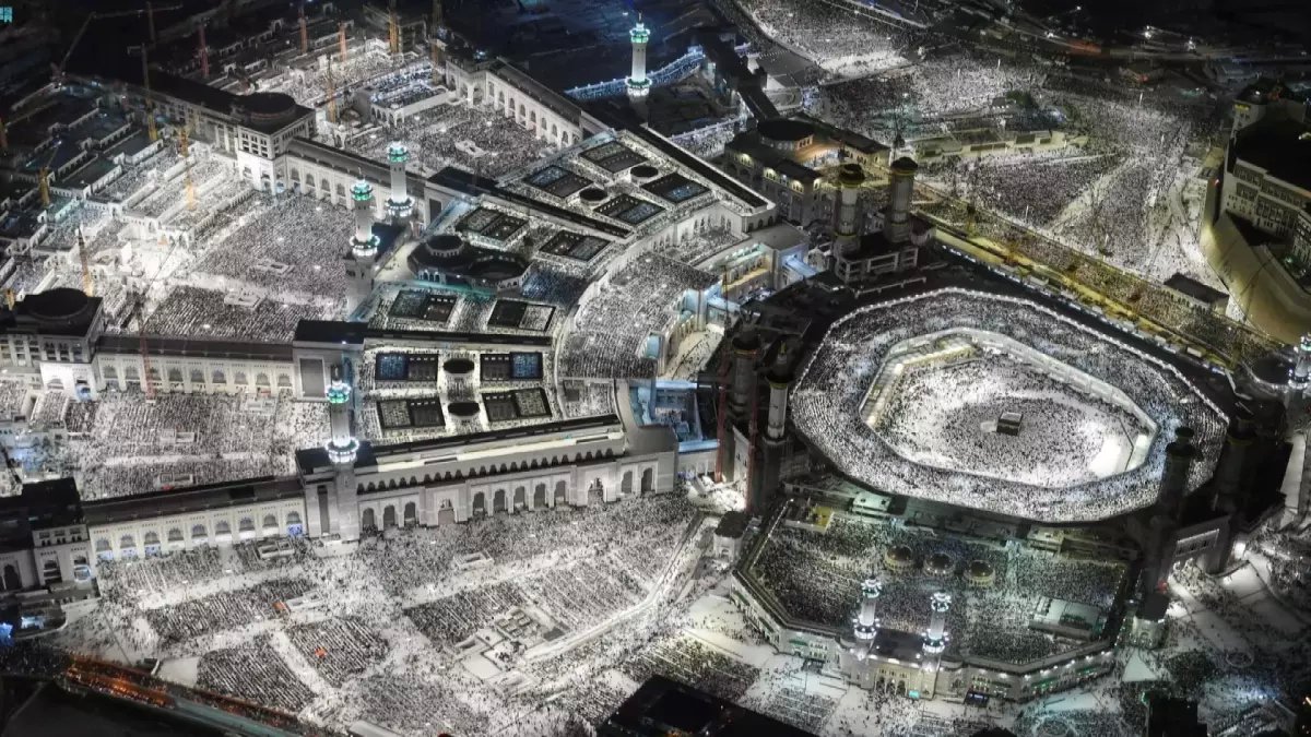 كيف لدولة نفطية تقليدية أن تُنهي تحولها الاستراتيجي؟ السعودية فعلتها في تسع سنين فقط