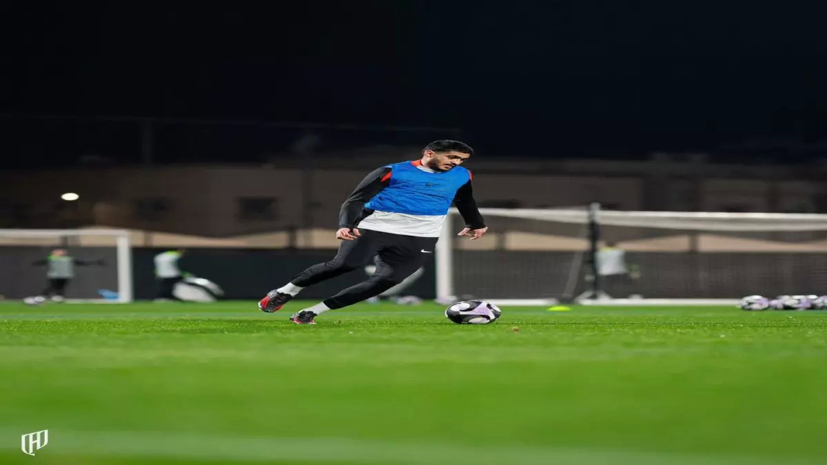 صدمة في القادسية: الرباط الصليبي يدمر أحلام وليد الأحمد... عملية جراحية عاجلة تنهي موسمه نهائياً!