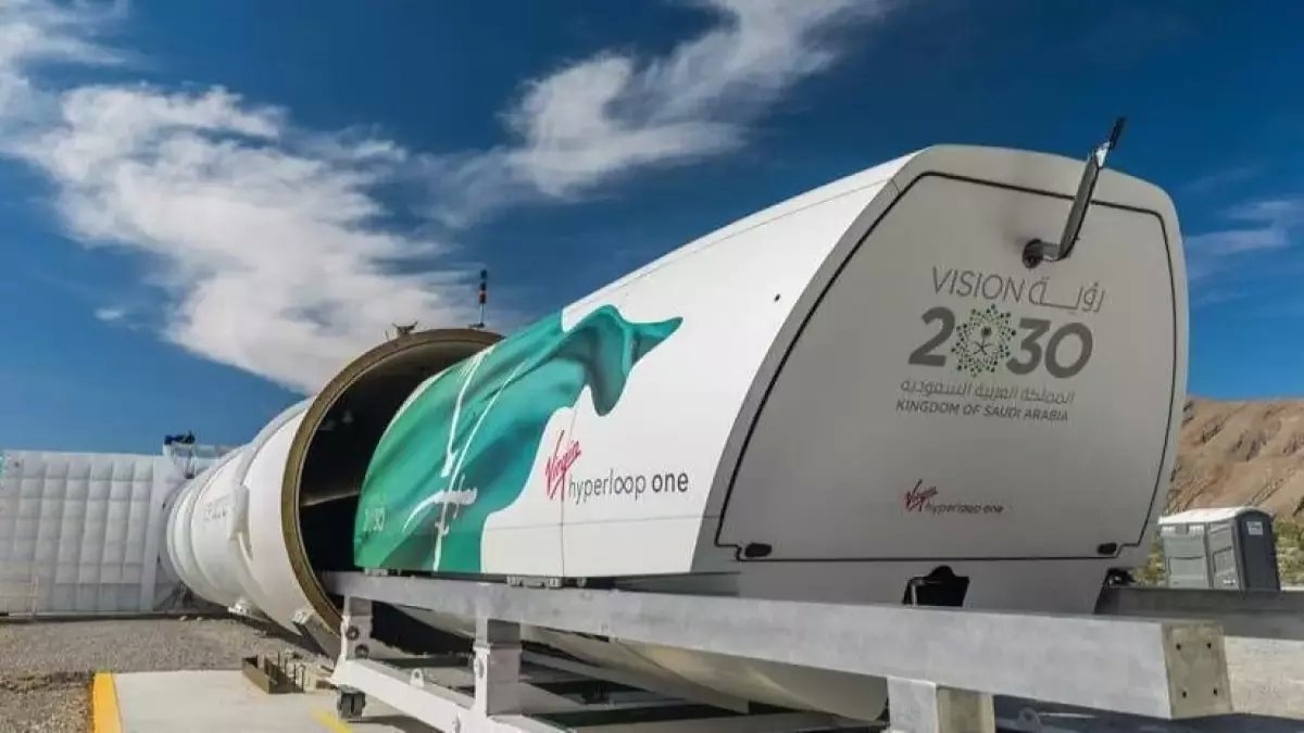 كيف اختصرت المملكة رحلة عمر بين مدنها من 10 ساعات إلى دقائق؟ السر: 600% تحسن في كفاءة الطرق تسترد 9 ساعات من عمر كل مسافر.