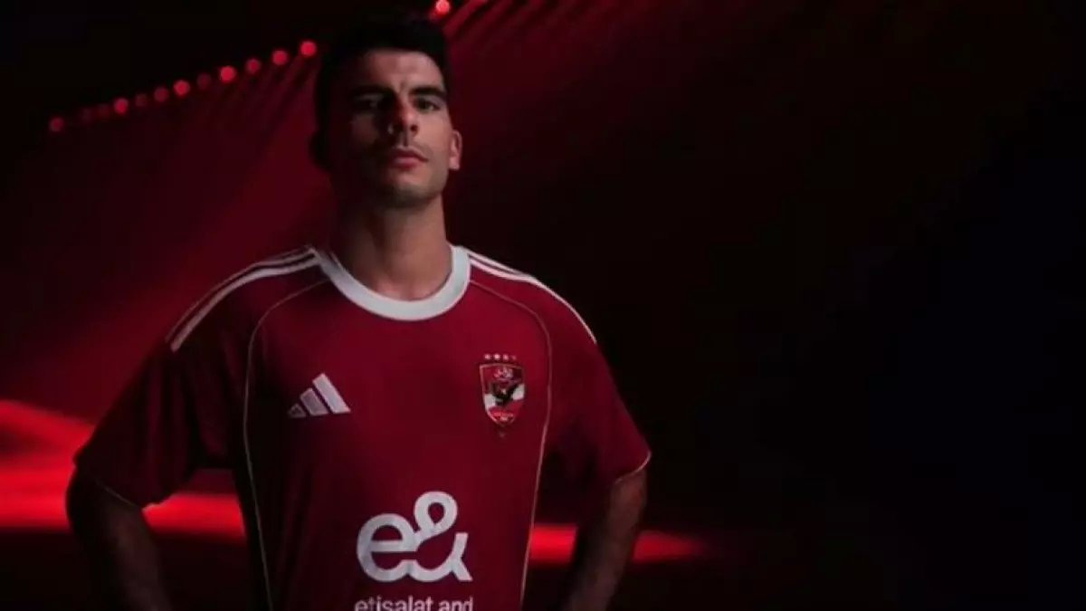 عاجل: طبيب الأهلي يكشف الإصابة الخطيرة التي تعرض لها ديانج وزيزو… هل سيعطل هجوم القاهرة ضد الترجي التونسي؟