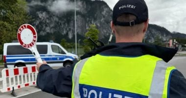 مراهق يسرق حافلة في ألمانيا ليوصل حبيبته إلى المدرسة