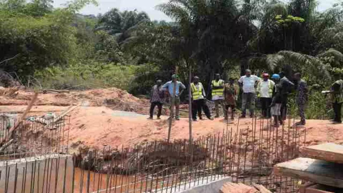 عاجل: حكومة أنامبرا تحذر من كارثة تضرب آغوليزيشوكو… الصور صادمة! (شاهد قبل الدمار)