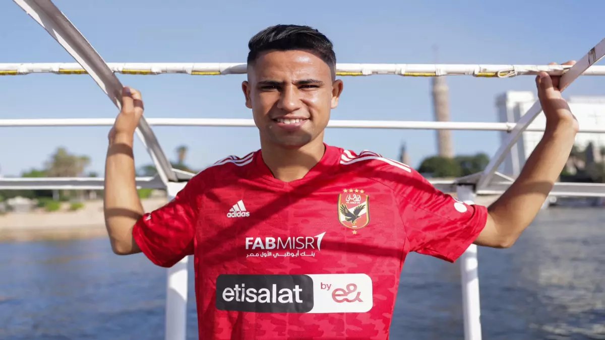 خطة سرية: الأهلي يبدأ التخلص من 10 لاعبين معارين… ورضا سليم أول الضحايا في صفقة مفاجئة!