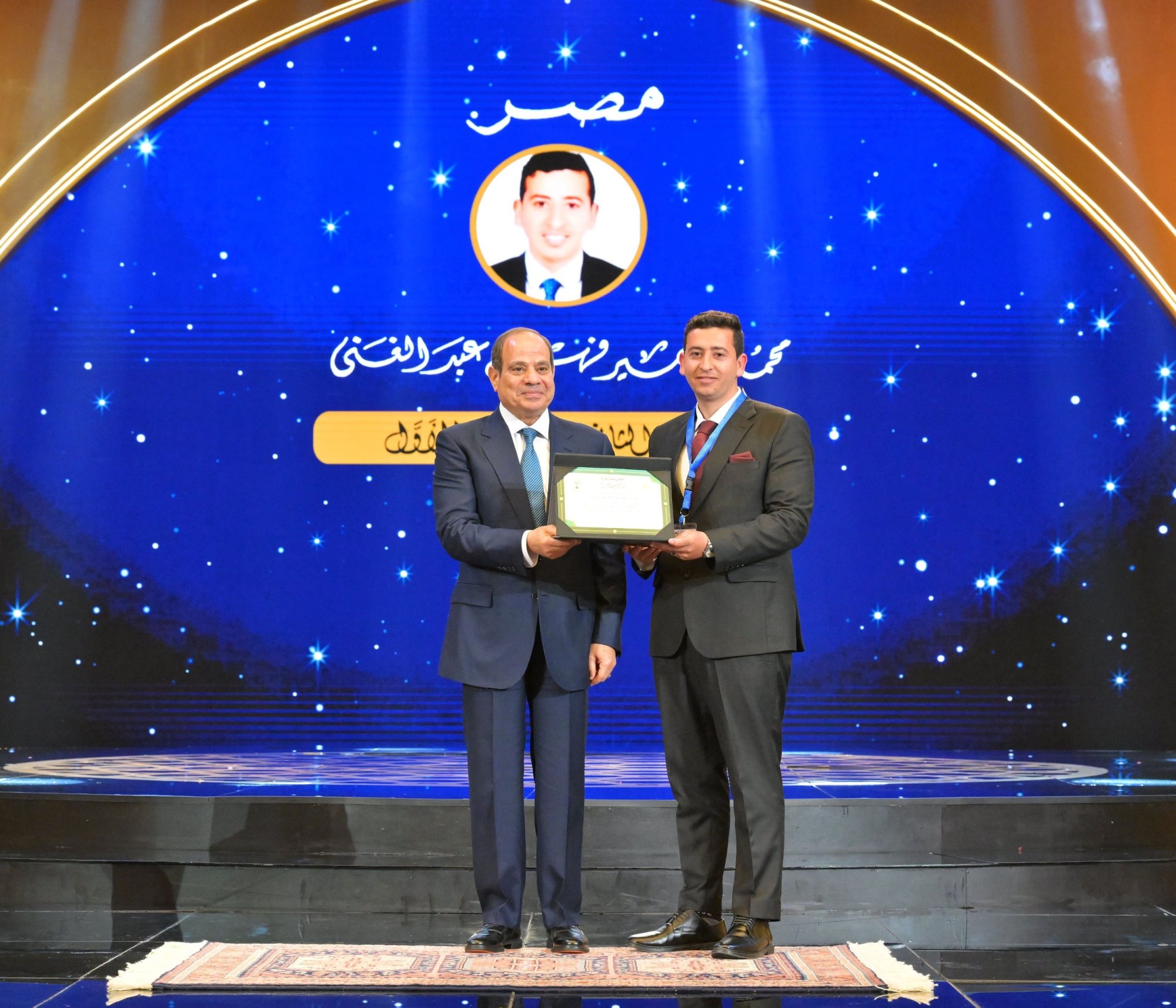 الرئيس السيسي يكرم الفائزين في برنامج دولة التلاوة (13)