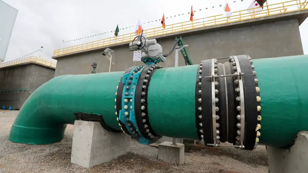 عاجل: السعودية تفتح 'المنفذ السرّي' للنفط عبر البحر الأحمر - خطتها النارية لتجاوز أزمة هرمز وتأمين أسواق الطاقة العالمية!