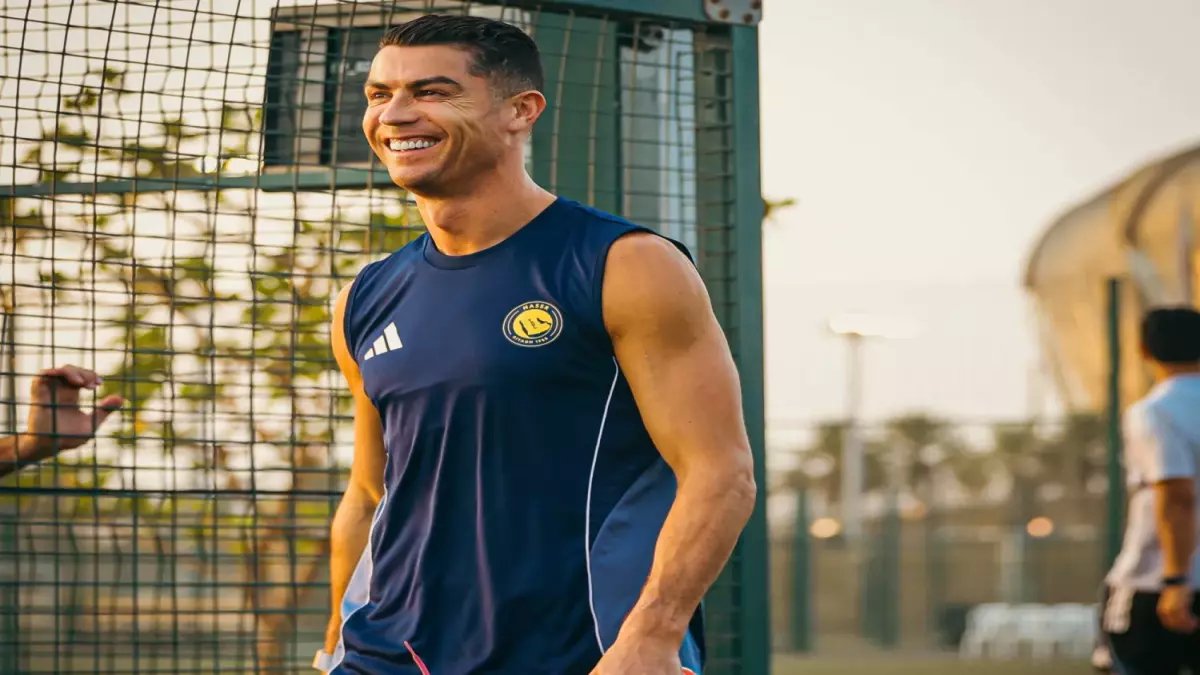 عاجل: الفراج يفجر مفاجأة صادمة - النصر يحسم الدوري أمام الهلال مباشرة... ورونالدو يعود في التوقيت المثالي!